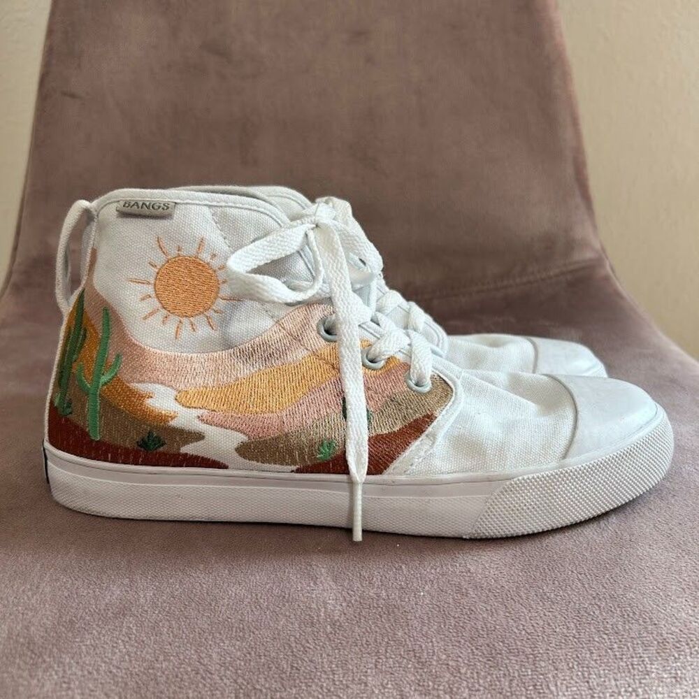 BANGS Desert Daisy Embroidered High Tops White Canvas Shoes Women’s US 6.5